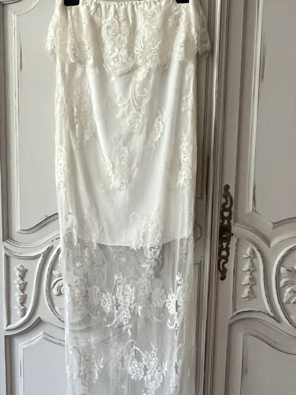 Jen's Pirate Booty White Lace Maxi Skirt